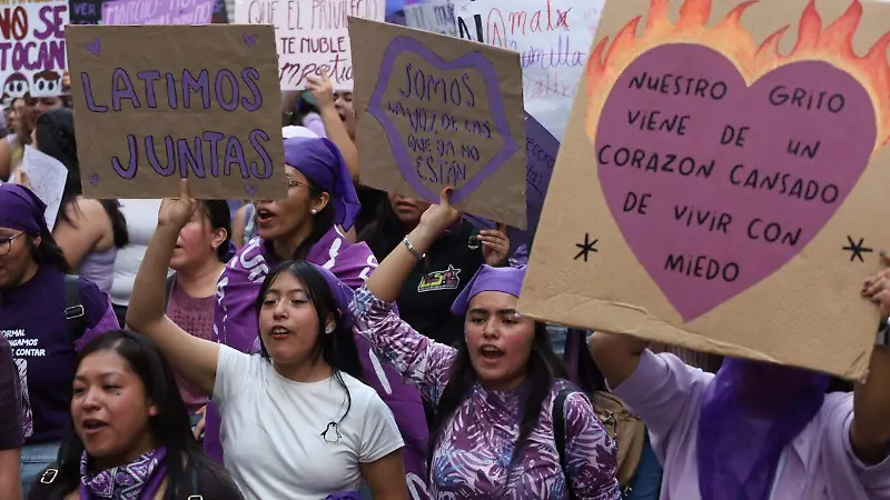 Marcha por el Día Internacional de la Mujer en Puebla